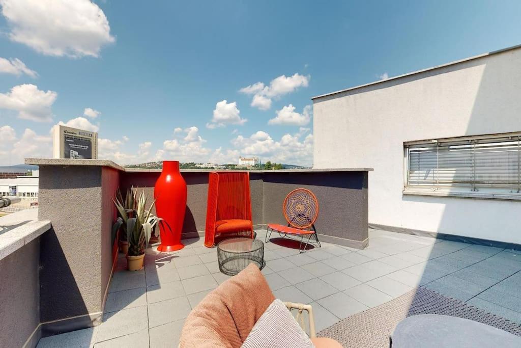Appartement Stylovy Loft S Ohromnou Terasou à Bratislava Extérieur photo